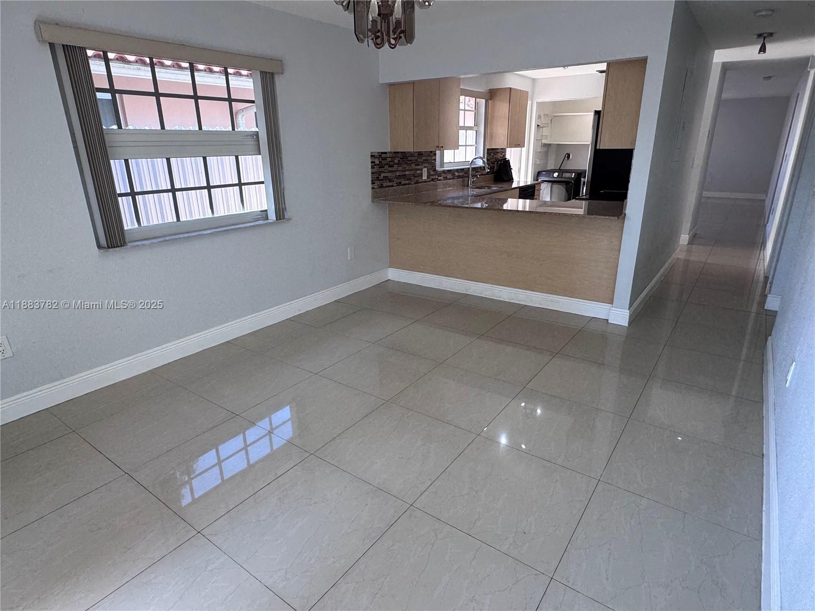 See details / 2255 sq. ft. $ 2025-09-23 0 Photo