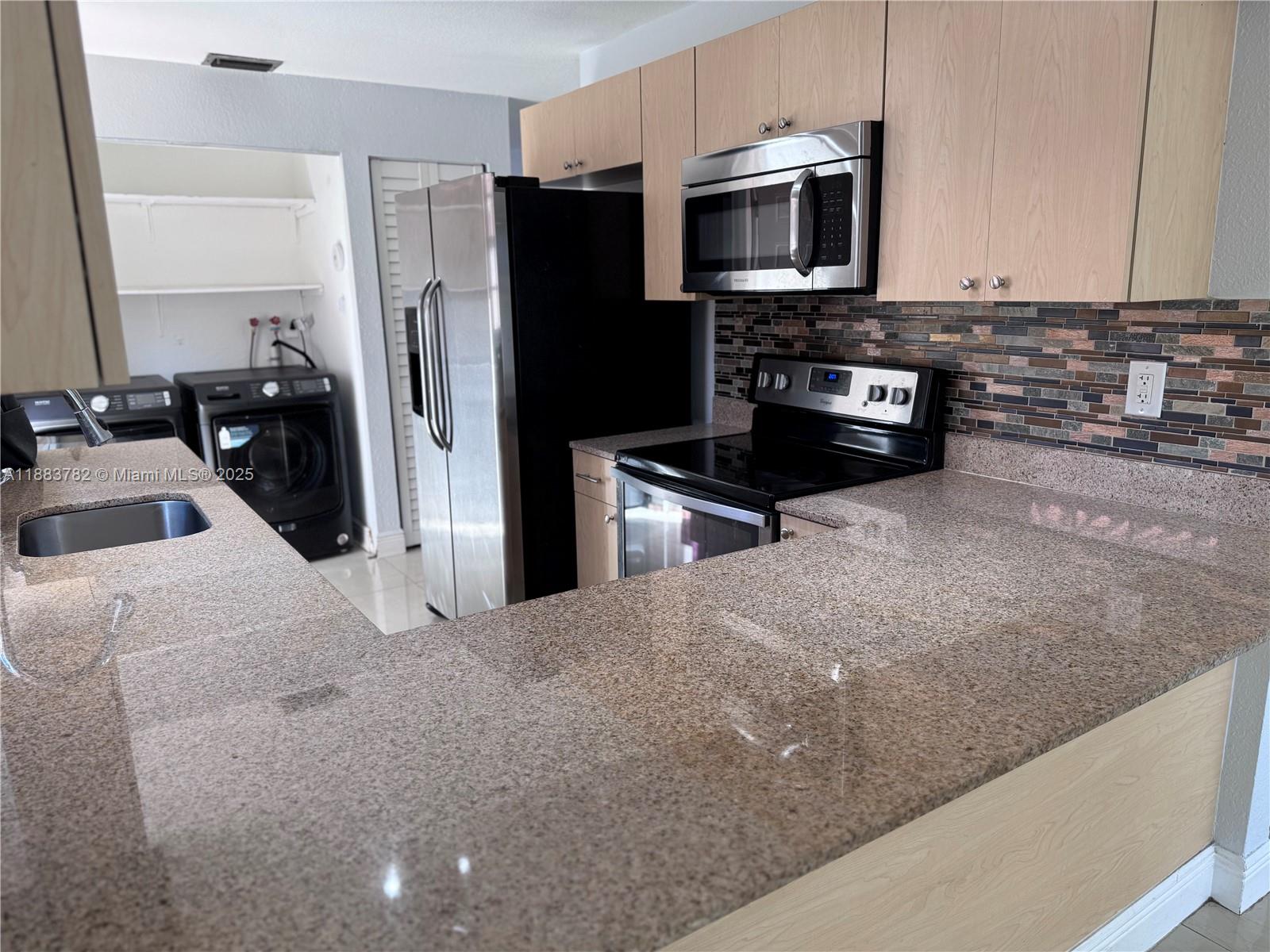 See details / 2255 sq. ft. $ 2025-09-23 0 Photo