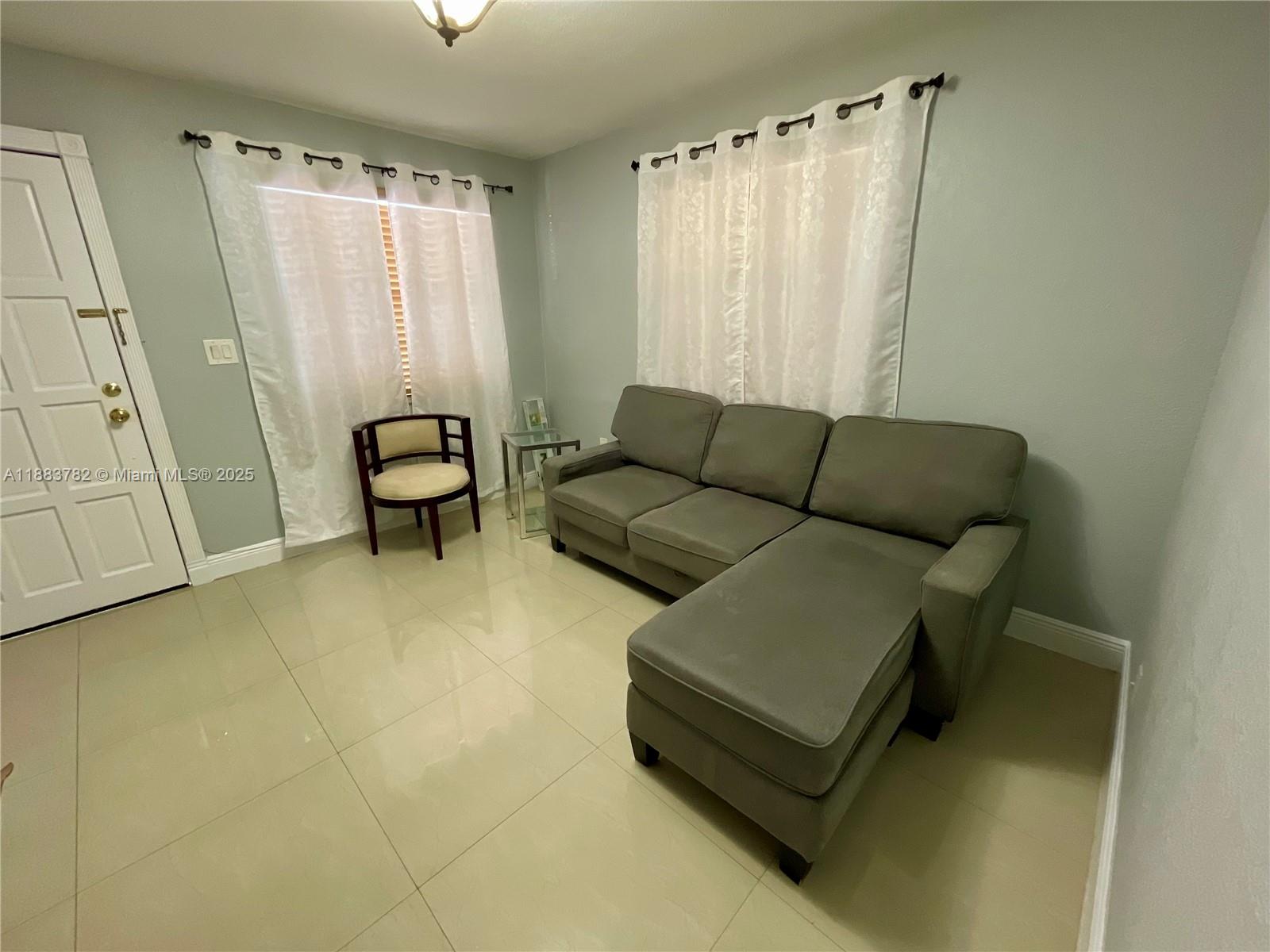 See details / 2255 sq. ft. $ 2025-09-23 0 Photo