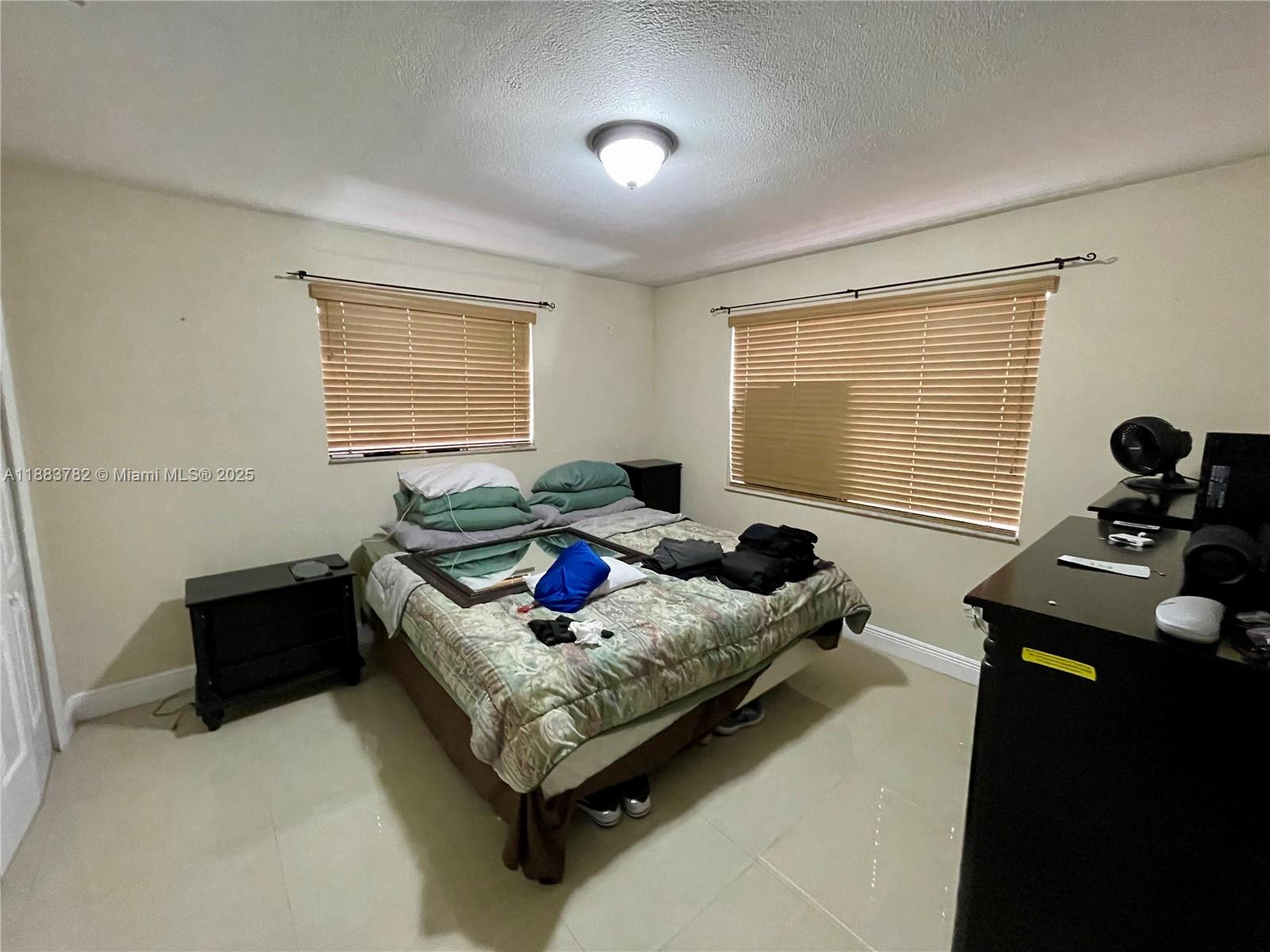 See details / 2255 sq. ft. $ 2025-09-23 0 Photo