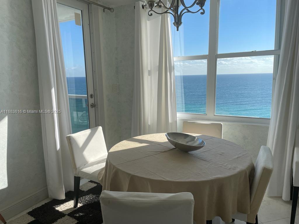 Photo of 2751 Ocean Dr  #1204S, Hollywood, Florida, 33019 - Breakfast Kitchen