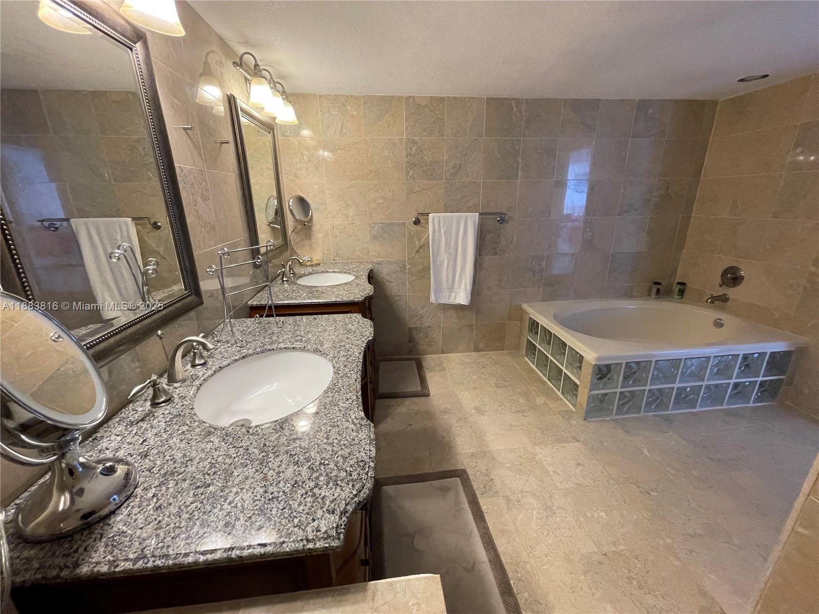 Photo of 2751 Ocean Dr  #1204S, Hollywood, Florida, 33019 - Master Bathroom
