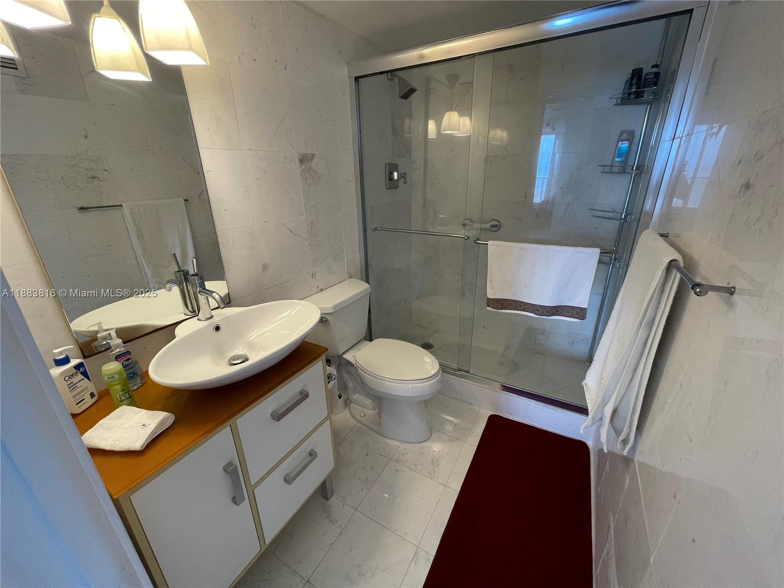 Photo of 2751 Ocean Dr  #1204S, Hollywood, Florida, 33019 - 2nd Bathroom