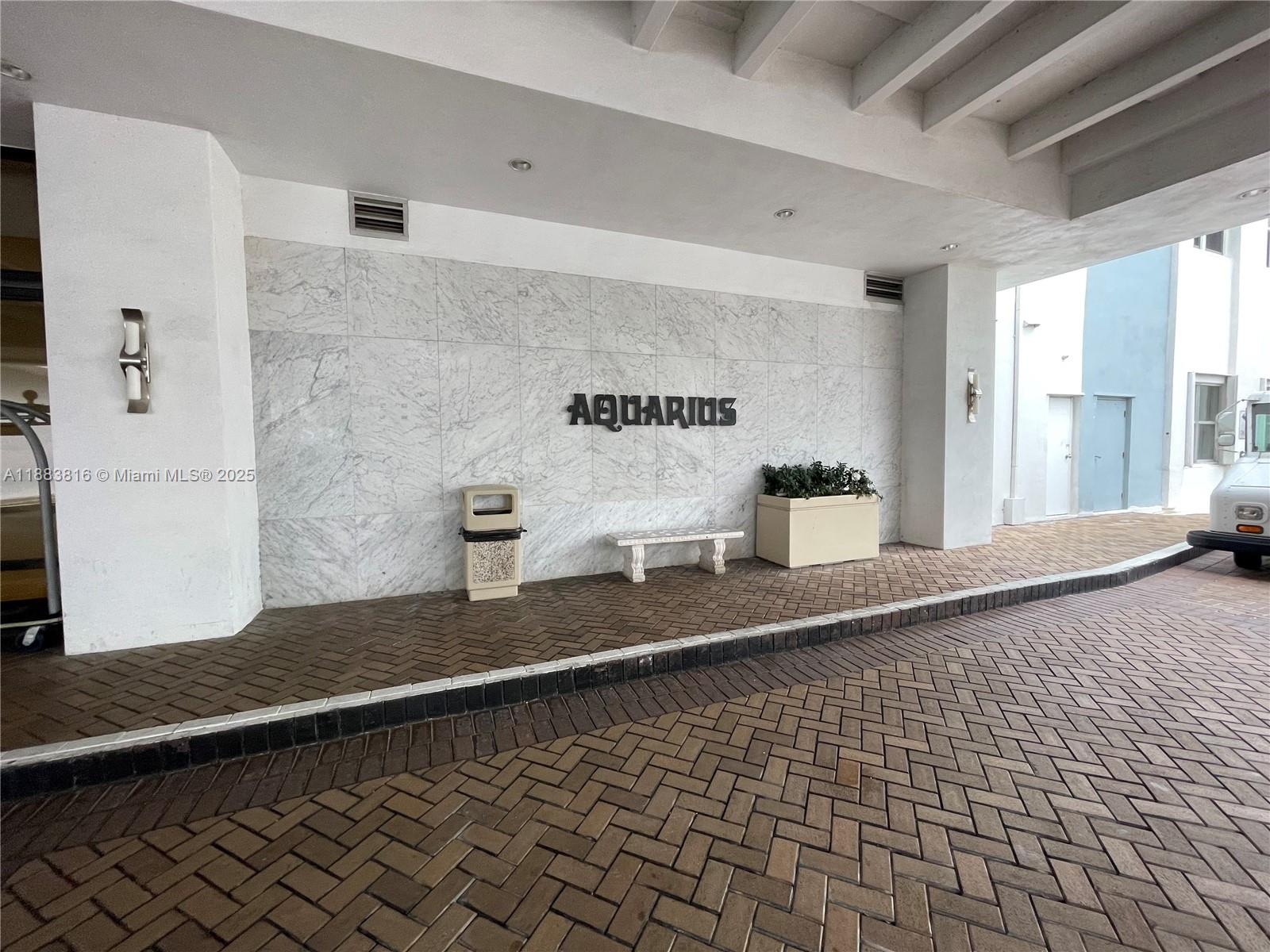Photo of 2751 Ocean Dr  #1204S, Hollywood, Florida, 33019 - Valet Waiting Area