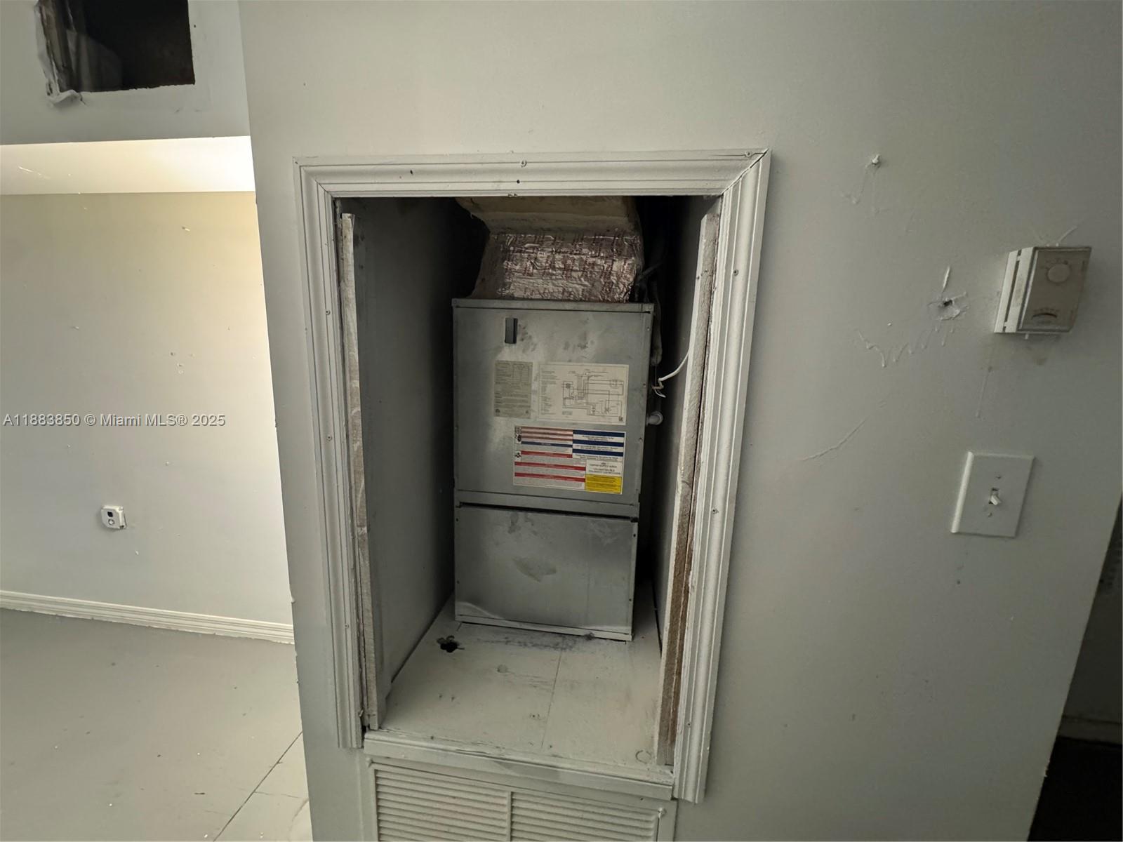 See details 1YB / sq. ft. $ 2025-09-24 0 Photo