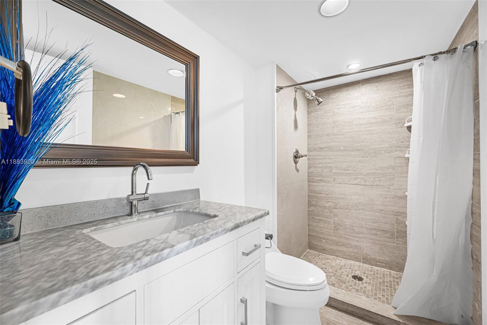 Photo of 20335 Country Club Dr  #2005, Aventura, Florida, 33180 - 