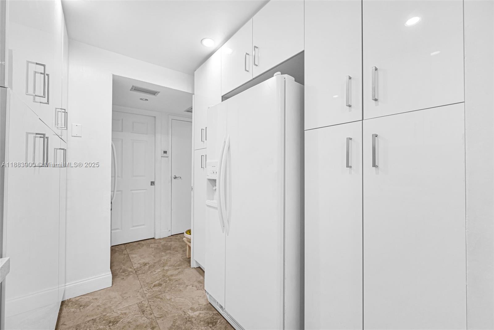 Photo of 20335 Country Club Dr  #2005, Aventura, Florida, 33180 - 