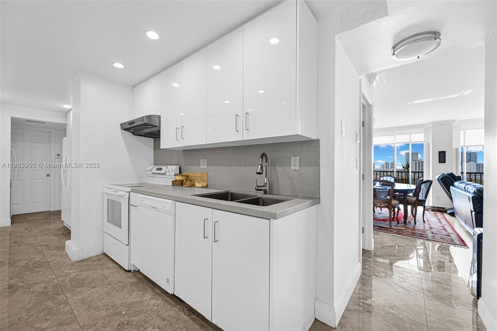Photo of 20335 Country Club Dr  #2005, Aventura, Florida, 33180 - 