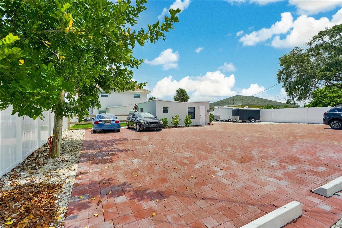 1,2,3,4,5  / 4 2903 sq. ft. $ 2026-06-18 0 foto