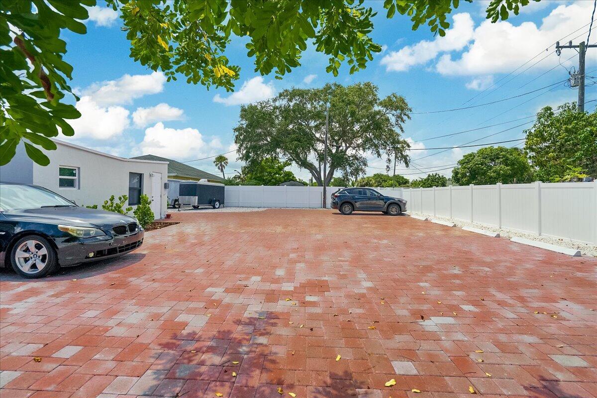 1,2,3,4,5  / 4 2903 sq. ft. $ 2026-06-18 0 foto