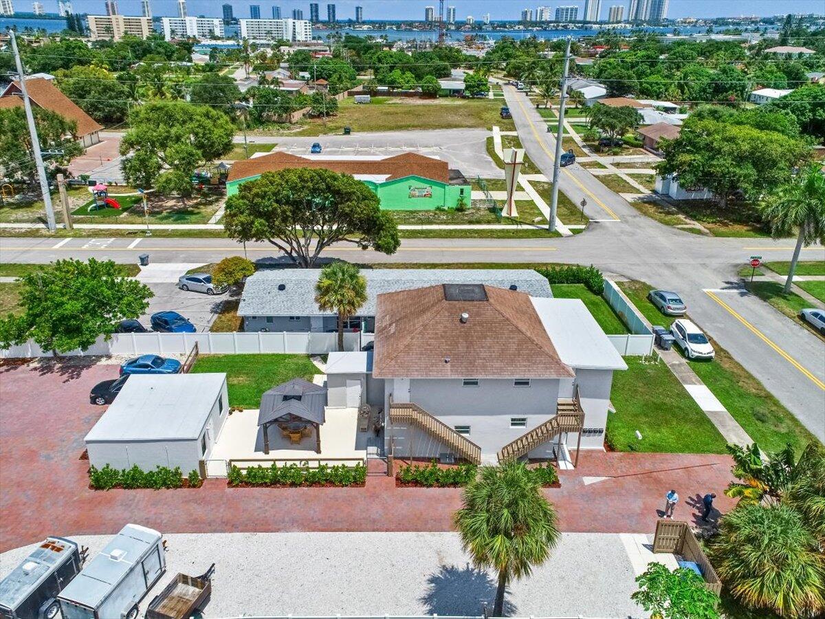1,2,3,4,5  / 4 2903 sq. ft. $ 2026-06-18 0 foto