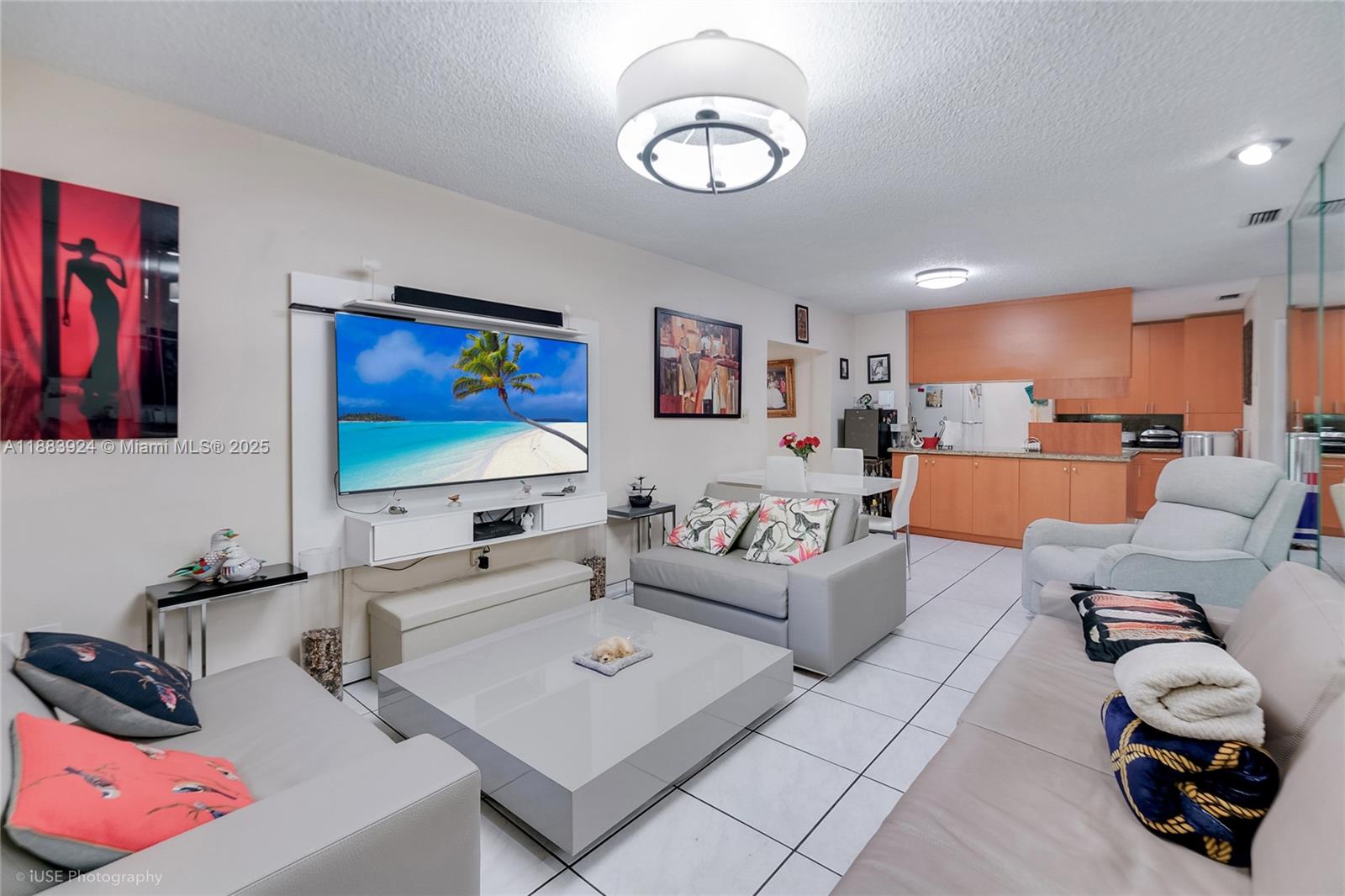   /  2530 sq. ft. $ 2025-09-24 0 Photo