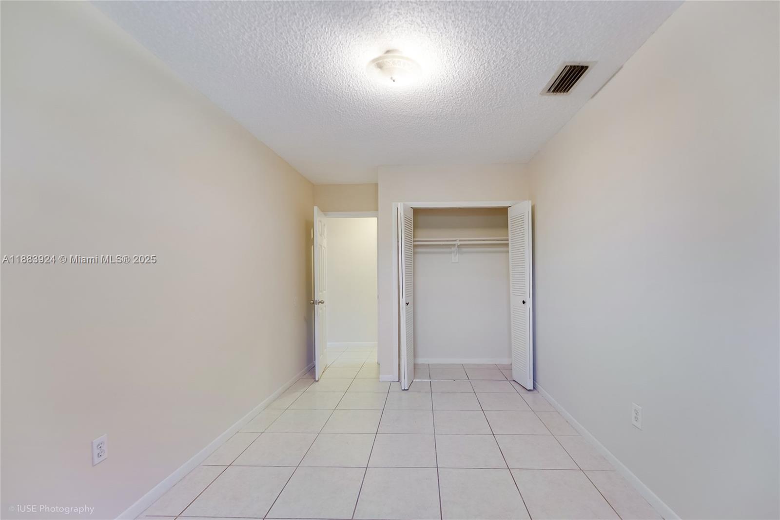   /  2530 sq. ft. $ 2025-09-24 0 Photo