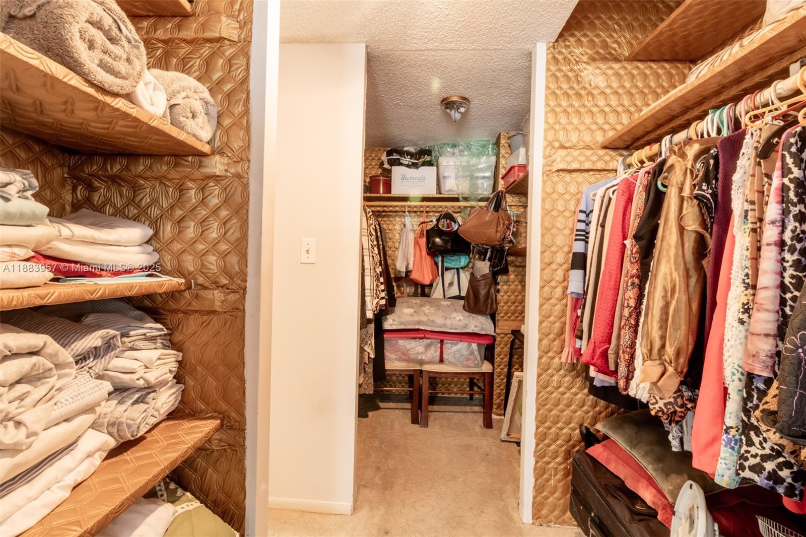 808 2 / 2 1087 sq. ft. $ 2025-09-24 0 Photo