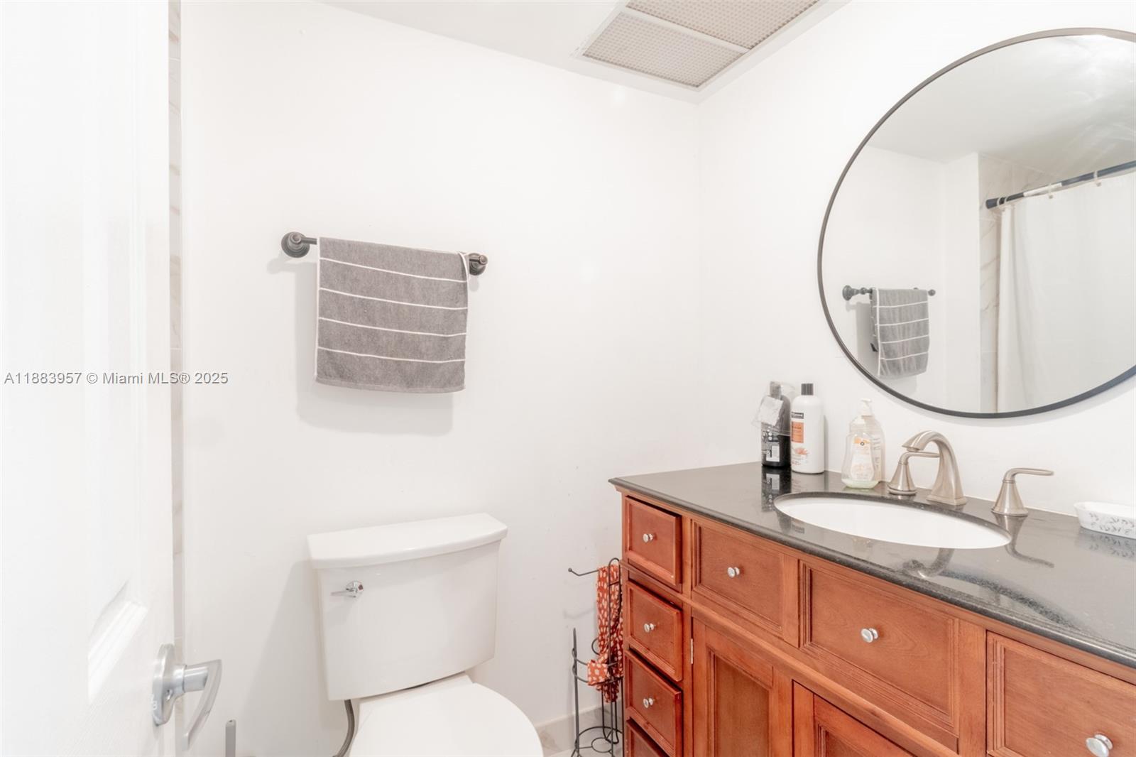 808 2 / 2 1087 sq. ft. $ 2025-09-24 0 Photo