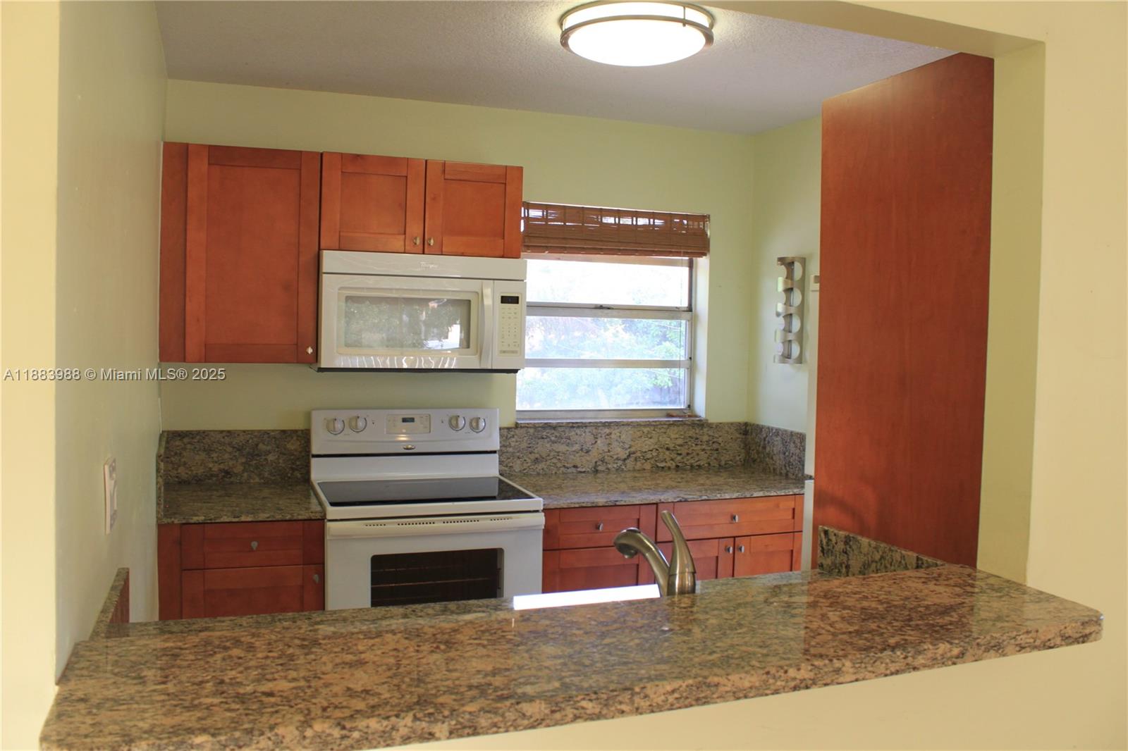   /  2345 sq. ft. $ 2025-09-24 0 Photo