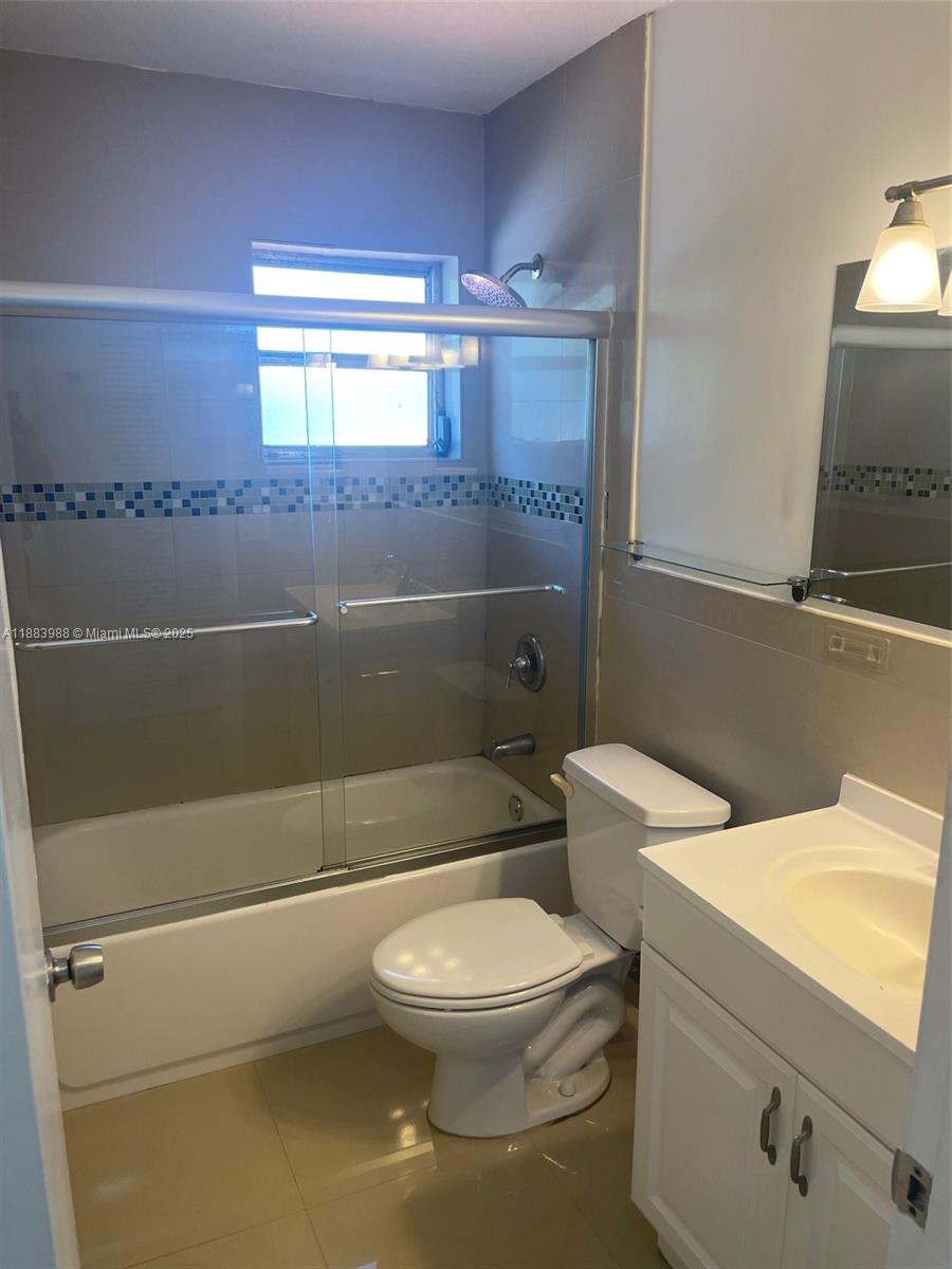   /  2345 sq. ft. $ 2025-09-24 0 Photo