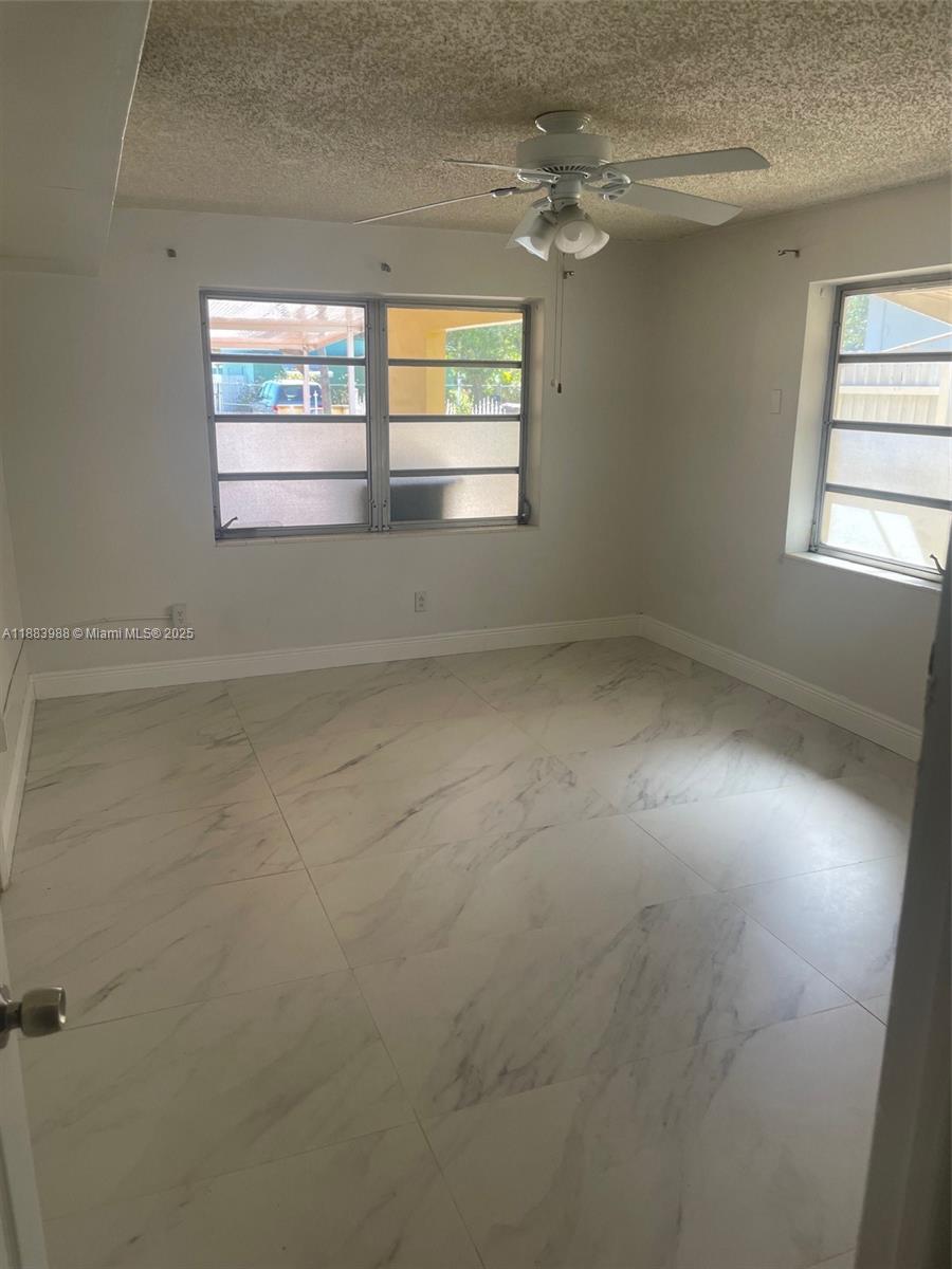   /  2345 sq. ft. $ 2025-09-24 0 Photo