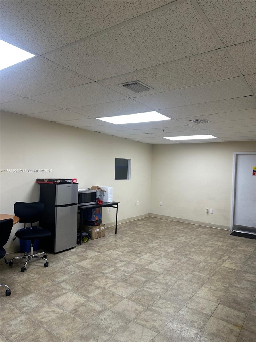   /   sq. ft. $ 2025-09-24 0 Photo
