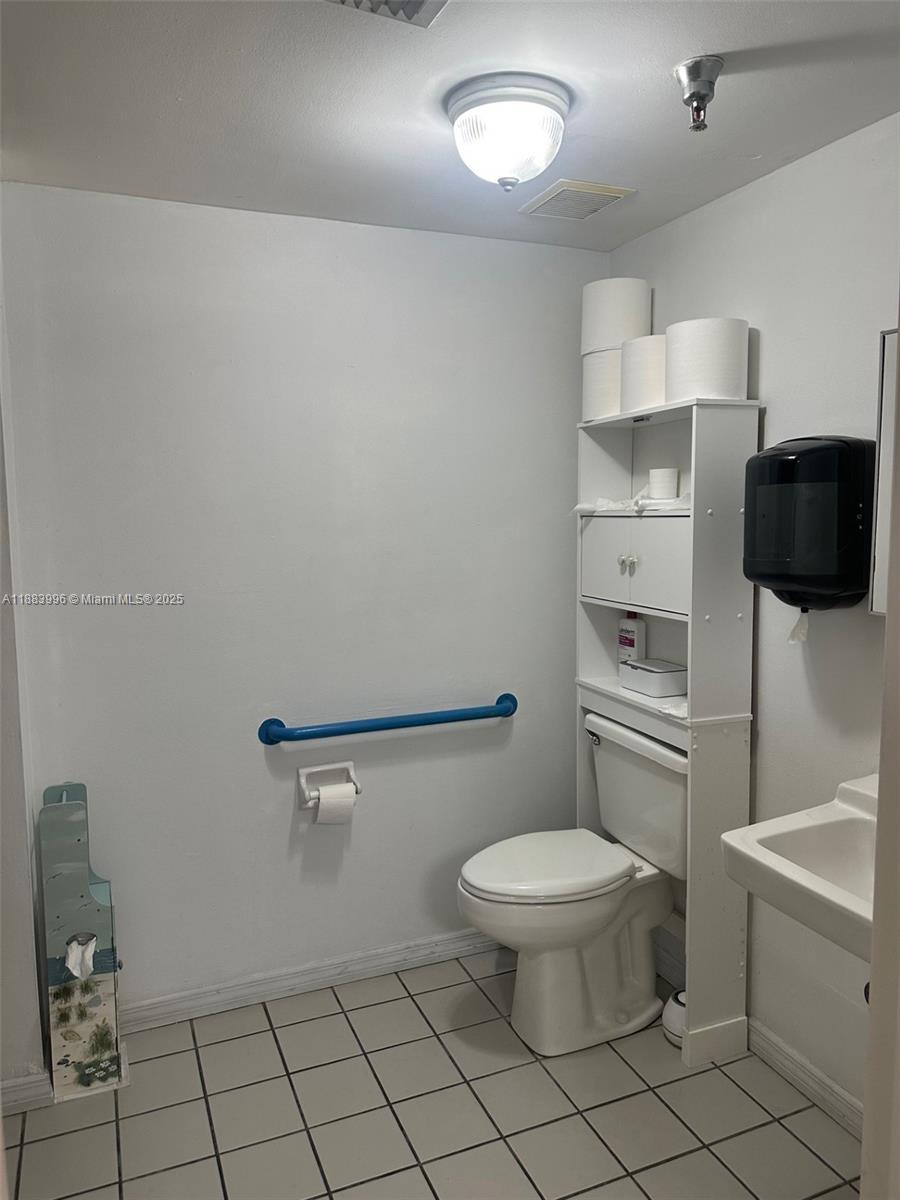   /   sq. ft. $ 2025-09-24 0 Photo