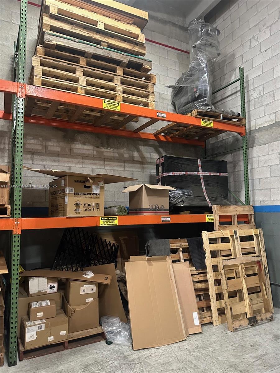   /   sq. ft. $ 2025-09-24 0 Photo