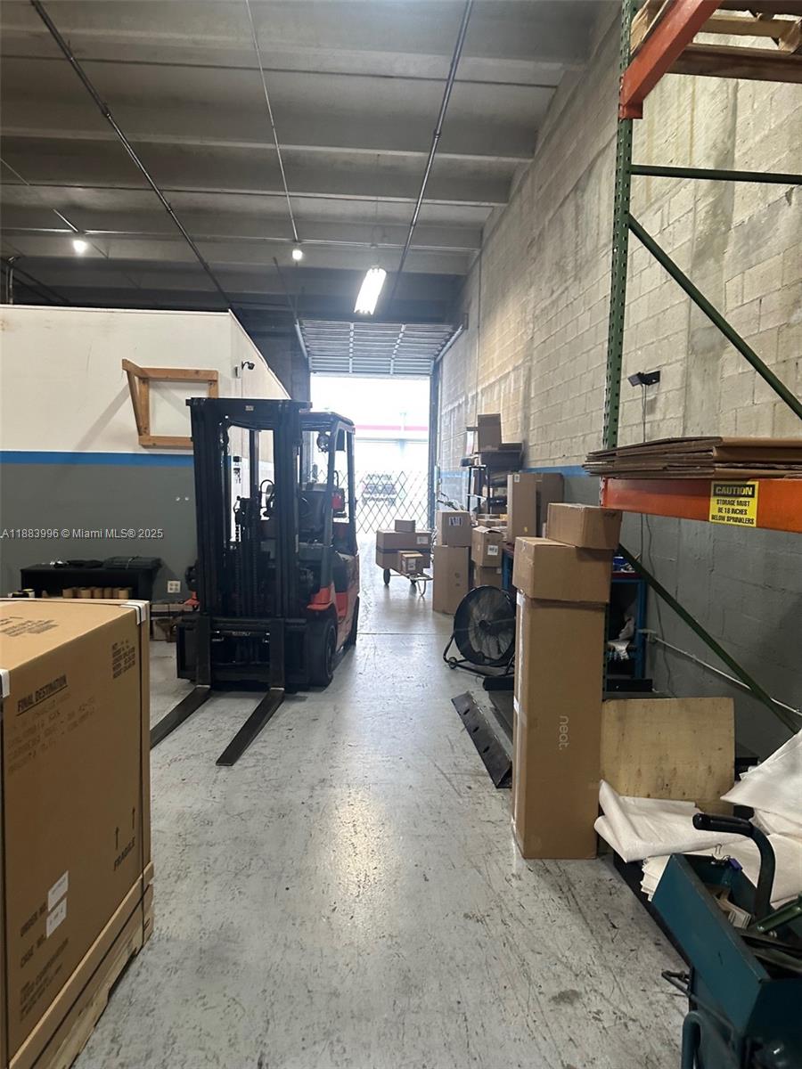   /   sq. ft. $ 2025-09-24 0 Photo
