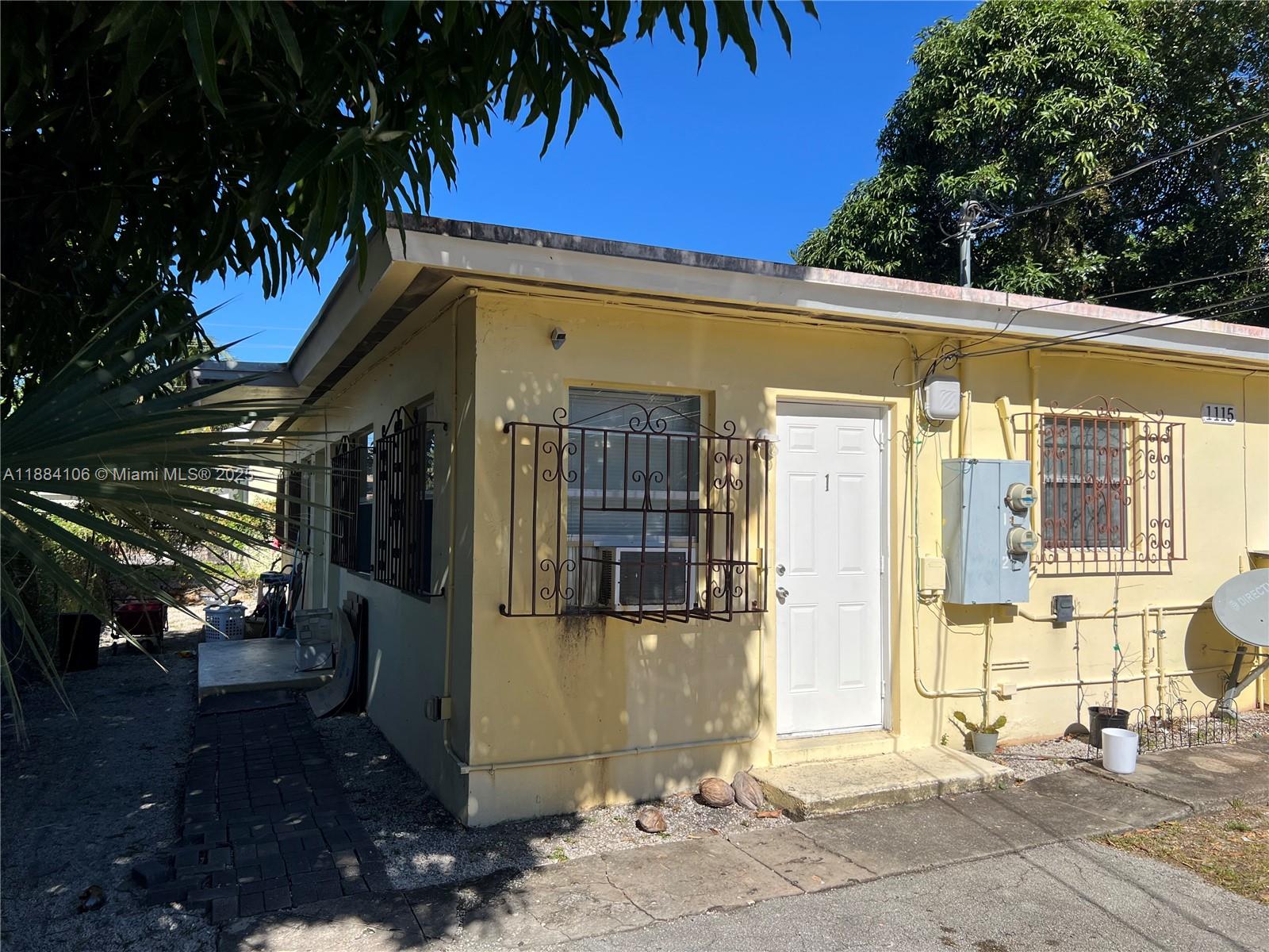See details / 1360 sq. ft. $ 2025-09-24 0 Photo
