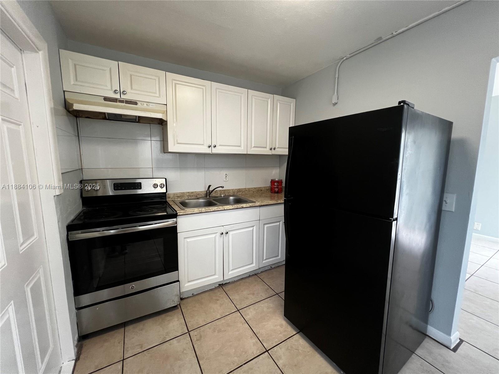 See details / 1360 sq. ft. $ 2025-09-24 0 Photo