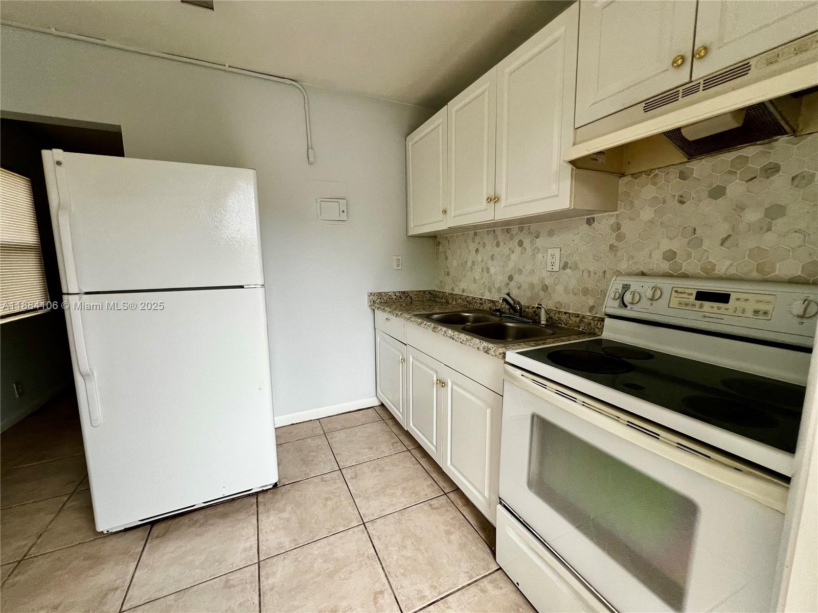 See details / 1360 sq. ft. $ 2025-09-24 0 Photo