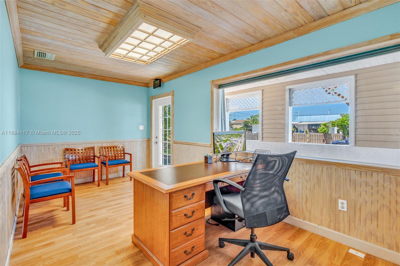 1B  /   sq. ft. $ 2025-09-24 0 Photo
