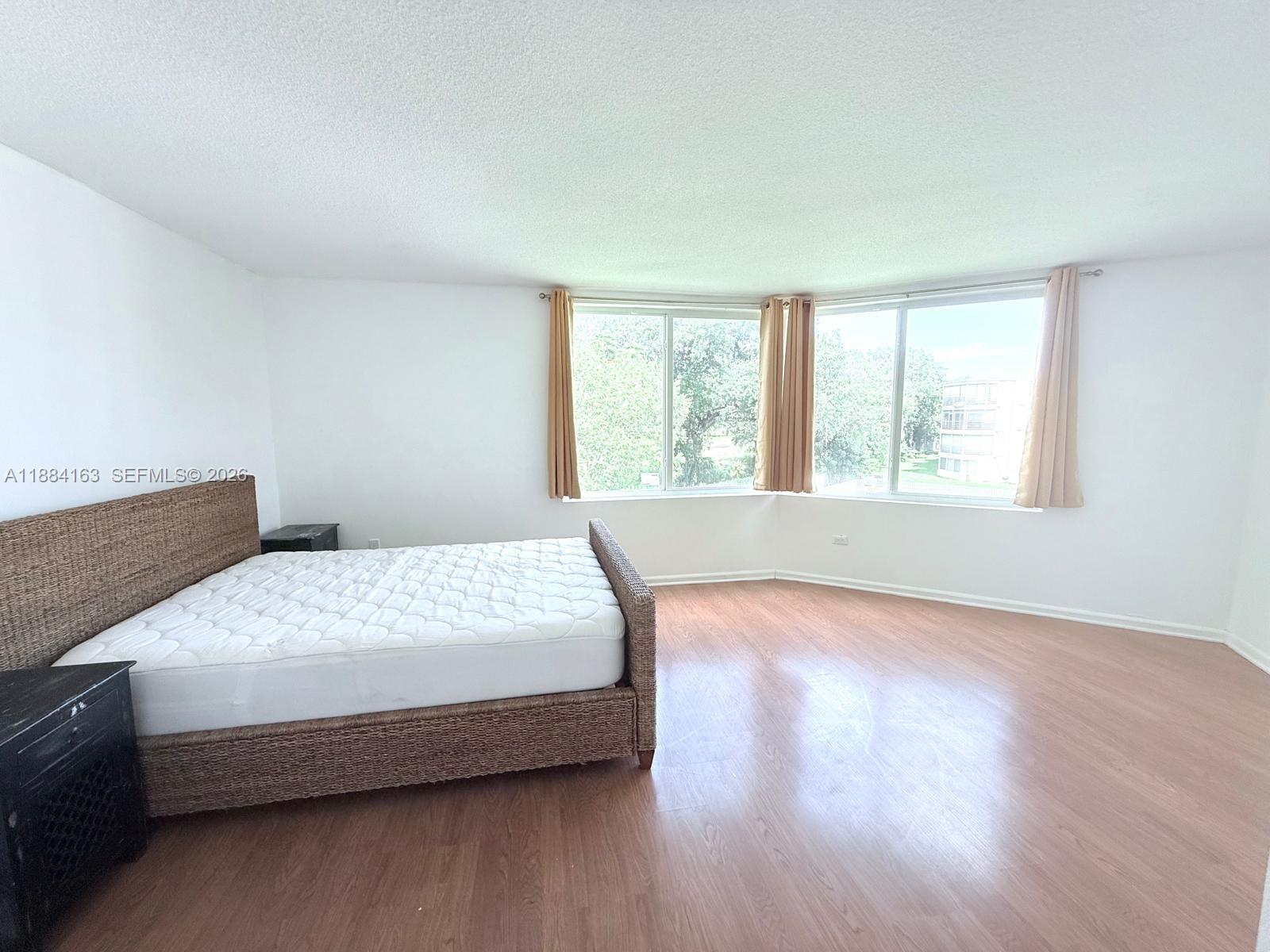G304 2 / 2 1789 sq. ft. $ 2026-04-03 0 foto