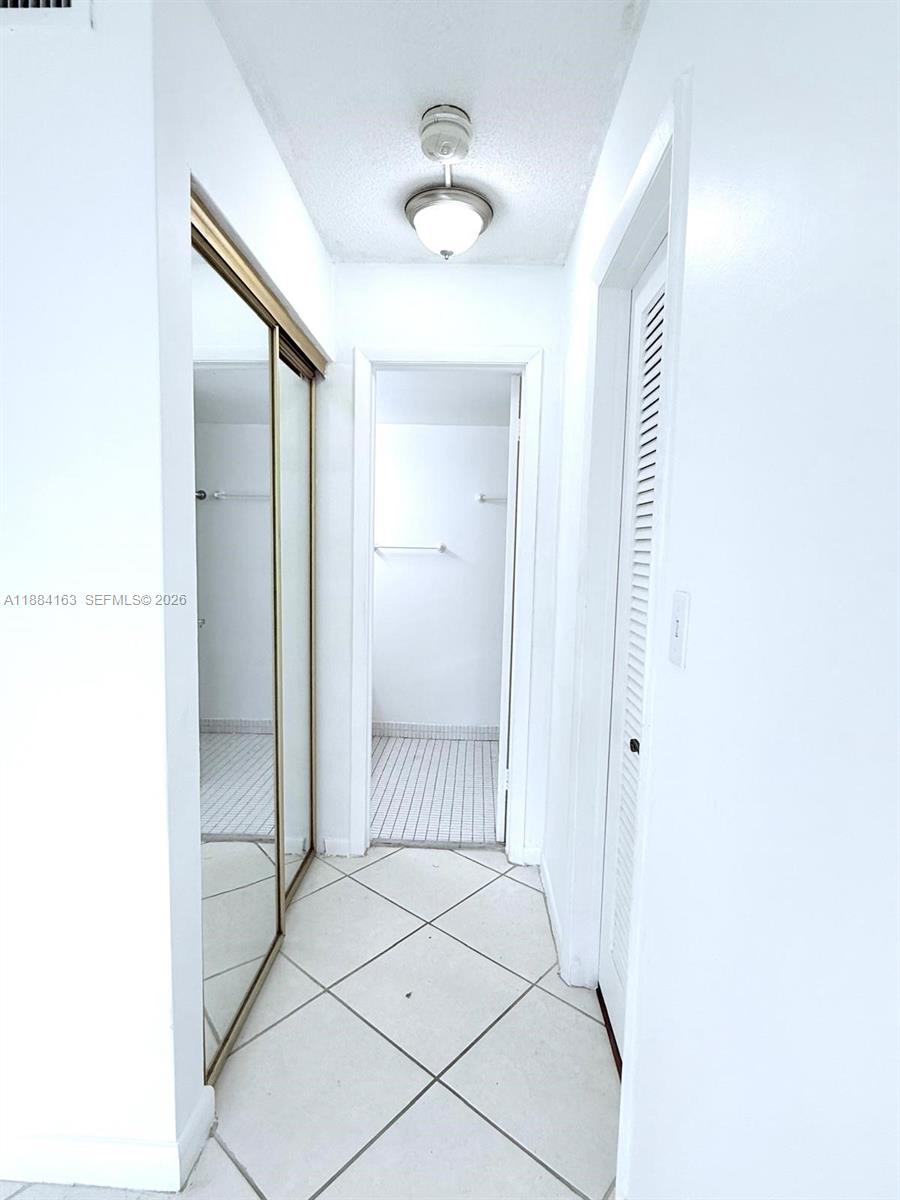 G304 2 / 2 1789 sq. ft. $ 2026-04-03 0 foto
