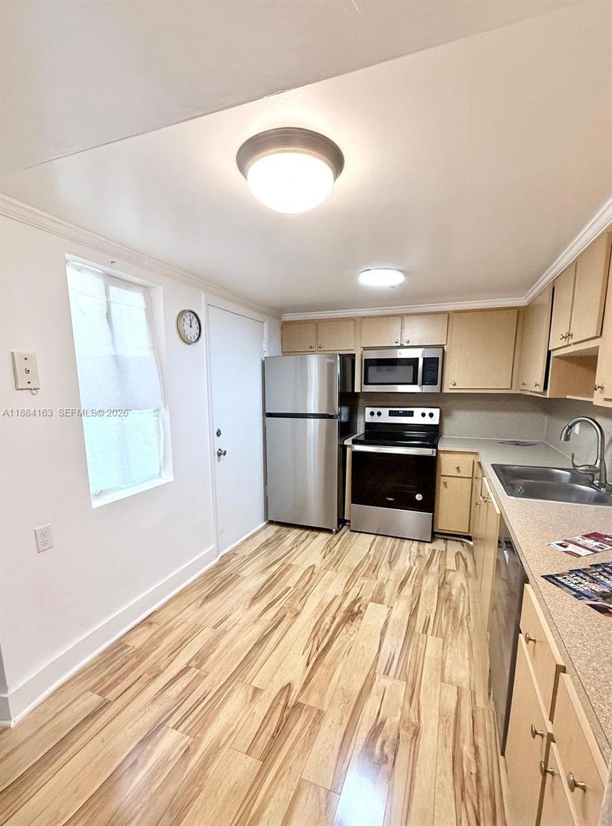 G304 2 / 2 1789 sq. ft. $ 2026-04-03 0 foto