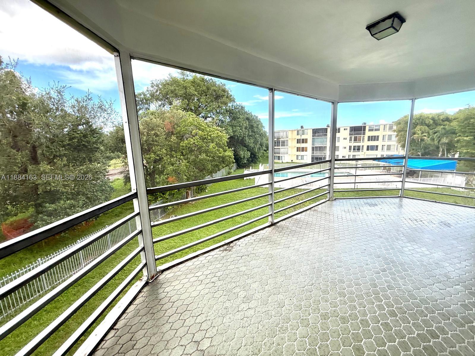 G304 2 / 2 1789 sq. ft. $ 2026-04-03 0 foto