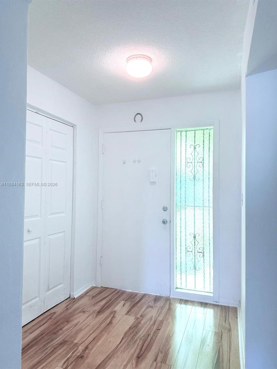 G304 2 / 2 1789 sq. ft. $ 2026-04-03 0 foto