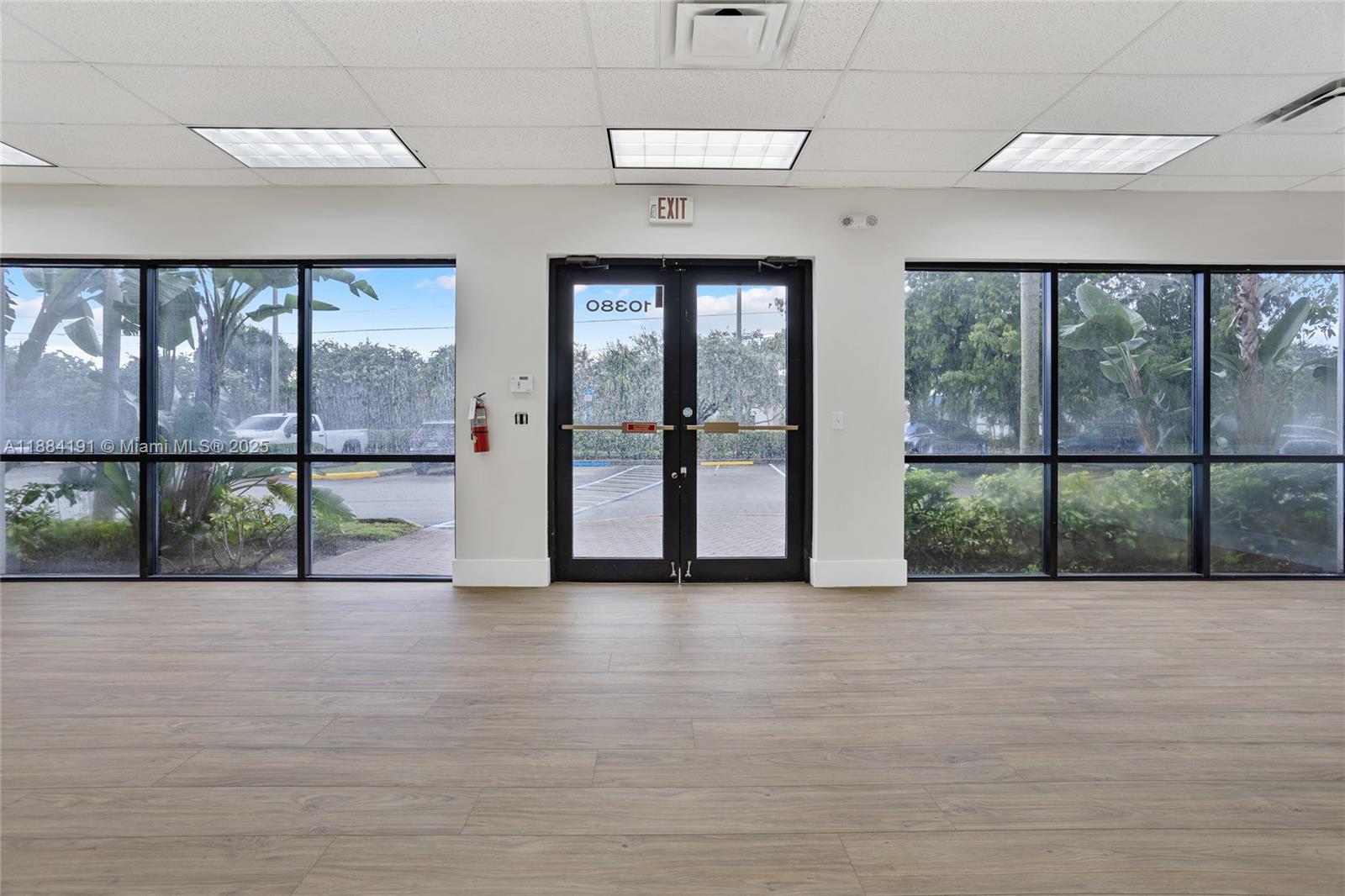 See details / sq. ft. $ 2025-09-24 0 Photo