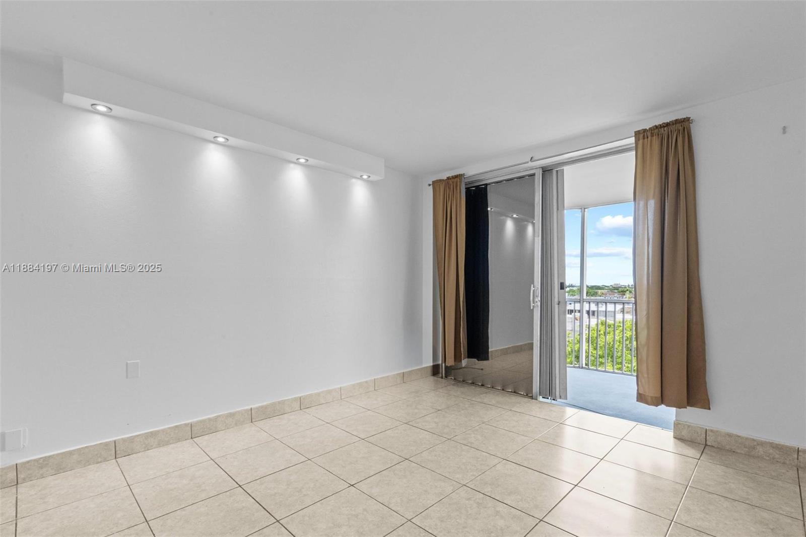 700-1 2 / 2 1633 sq. ft. $ 2025-09-24 0 Photo
