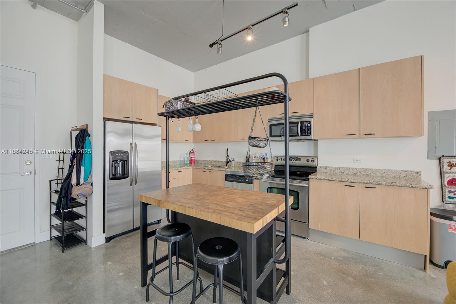 Photo of 2100 Van Buren St  #417, Hollywood, Florida, 33020 - 