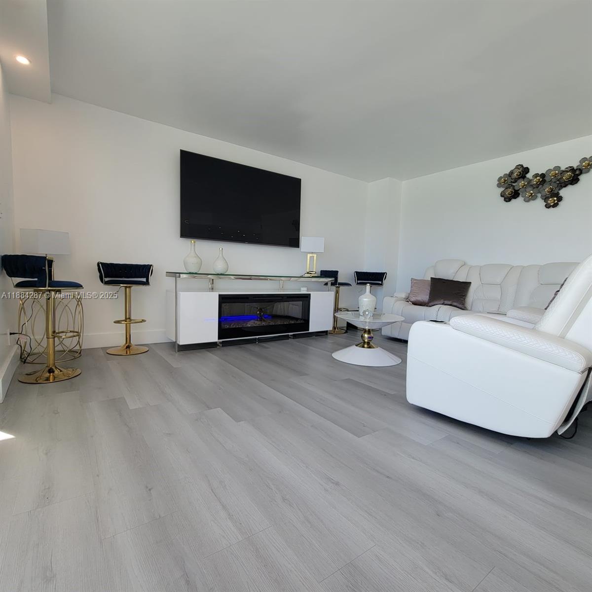 Photo of 2030 Ocean Dr  #920, Hallandale Beach, Florida, 33009 - 