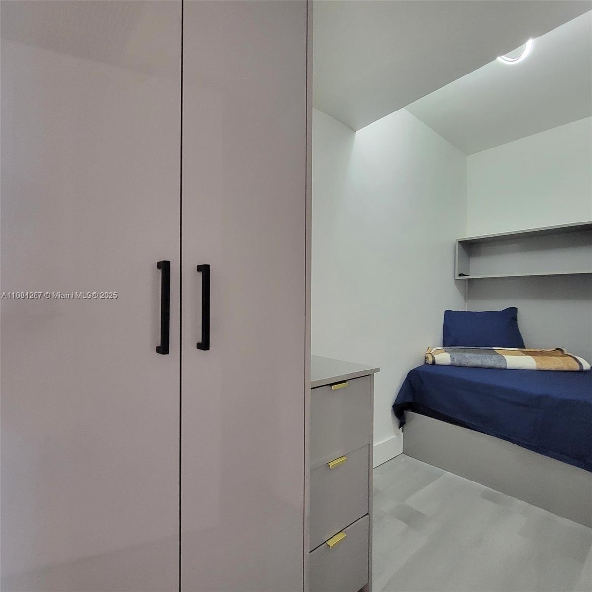 Photo of 2030 Ocean Dr  #920, Hallandale Beach, Florida, 33009 - 3rd Bedroom