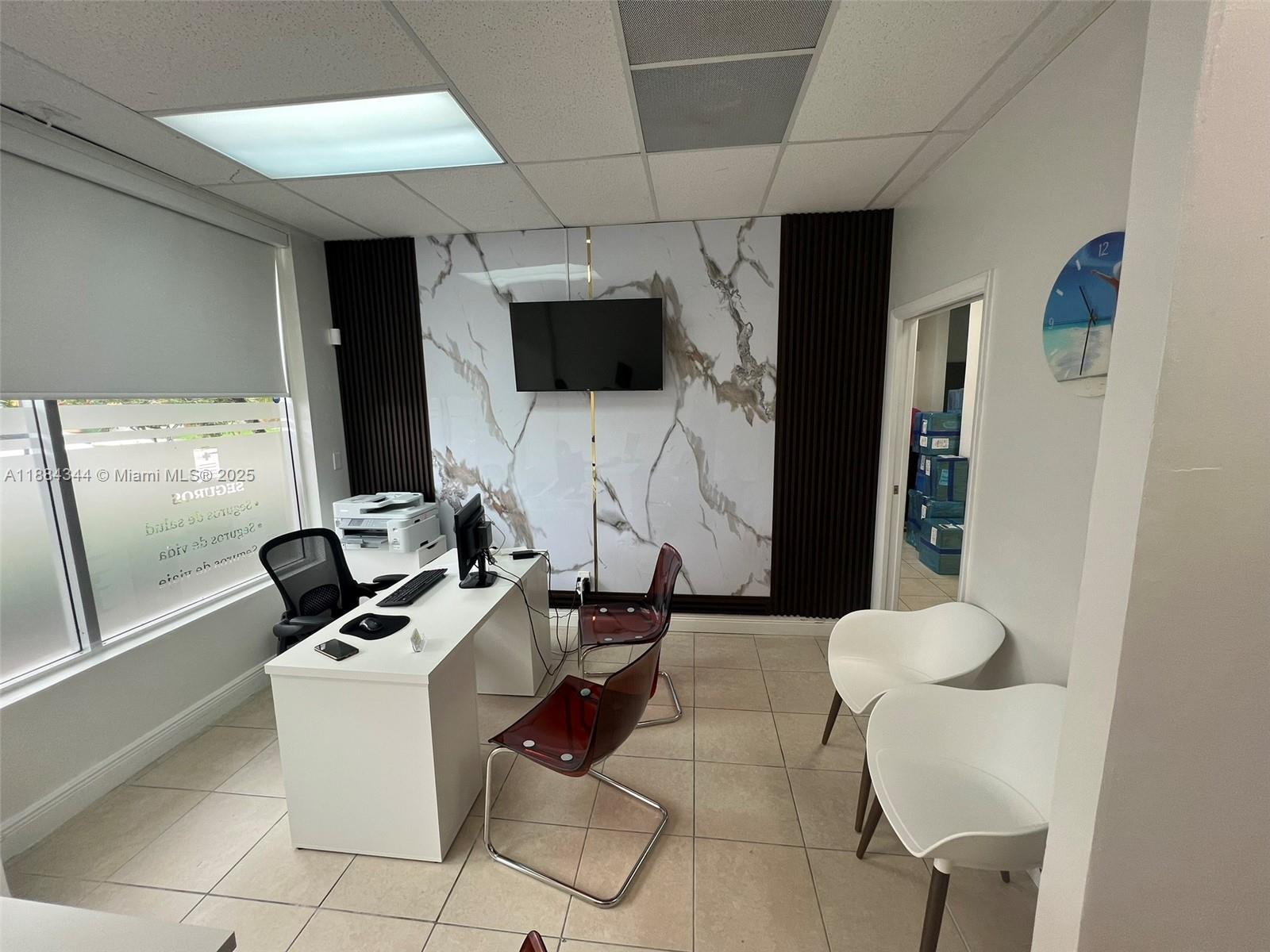 Подробнее / кв.футов $ 2025-10-03 0 Фото