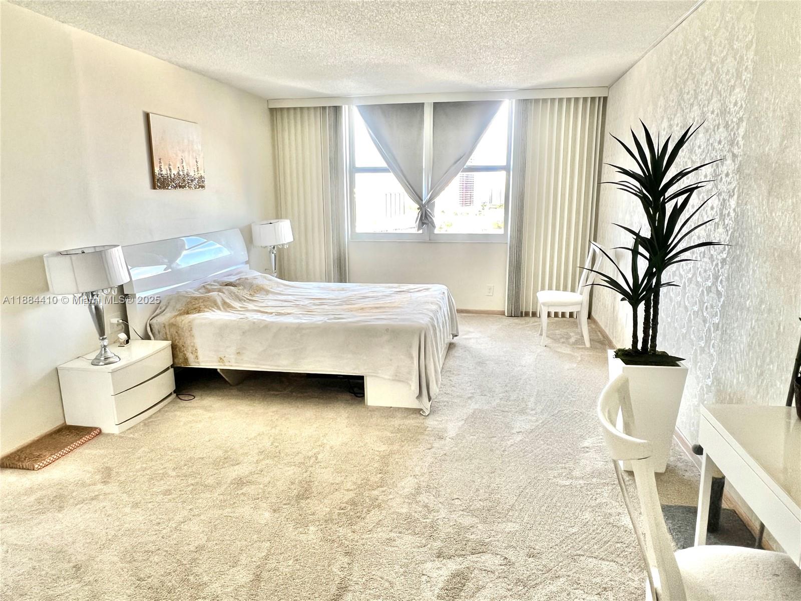 Photo of 437 Golden Isles Dr  #14G, Hallandale Beach, Florida, 33009 - 