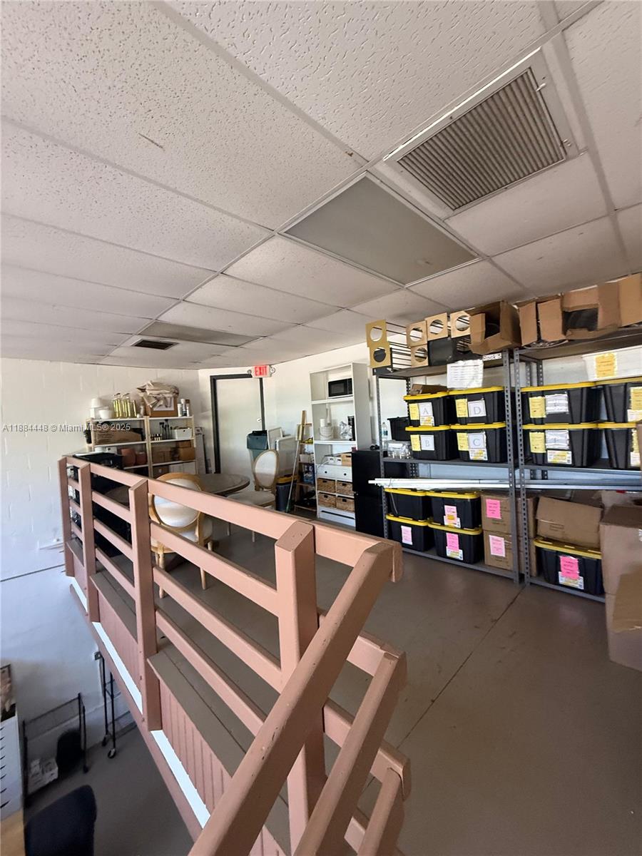 See details / sq. ft. $ 2025-09-28 0 Photo