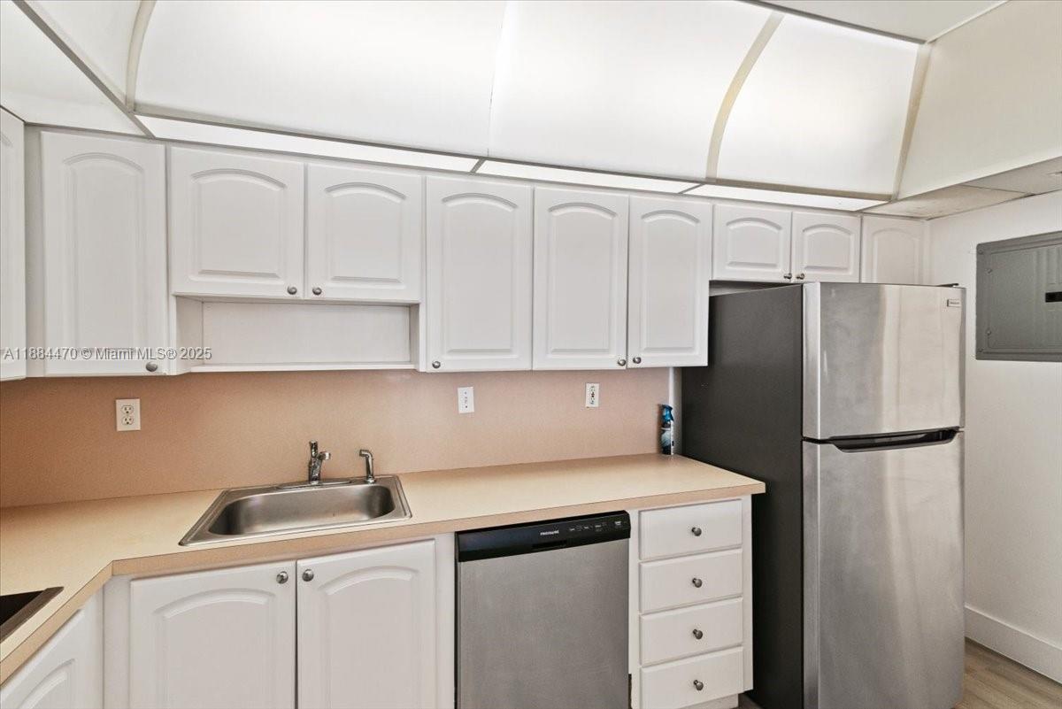 Photo of 19380 Collins Ave  #121, Sunny Isles Beach, Florida, 33160 - 