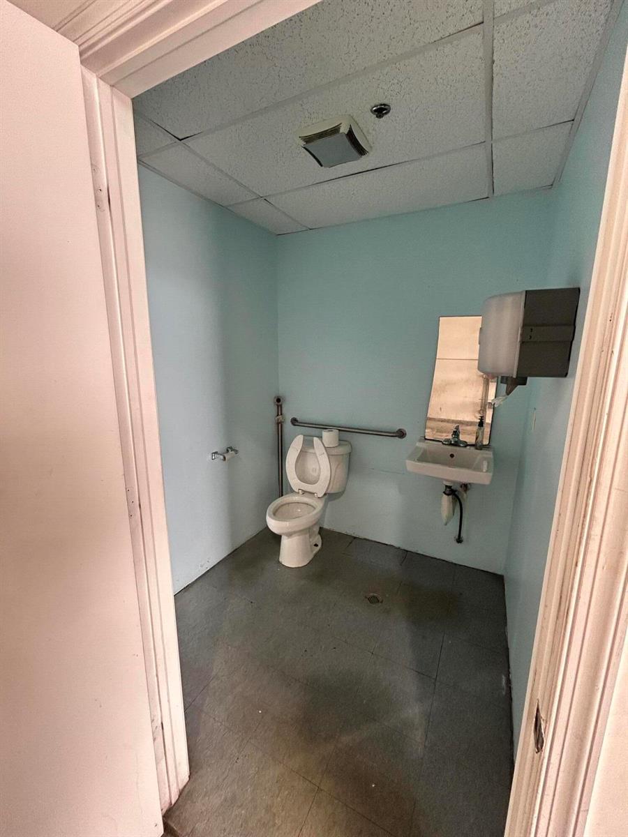 Ver detalles 1 / 1 sq. ft. $ 2026-06-17 0 foto