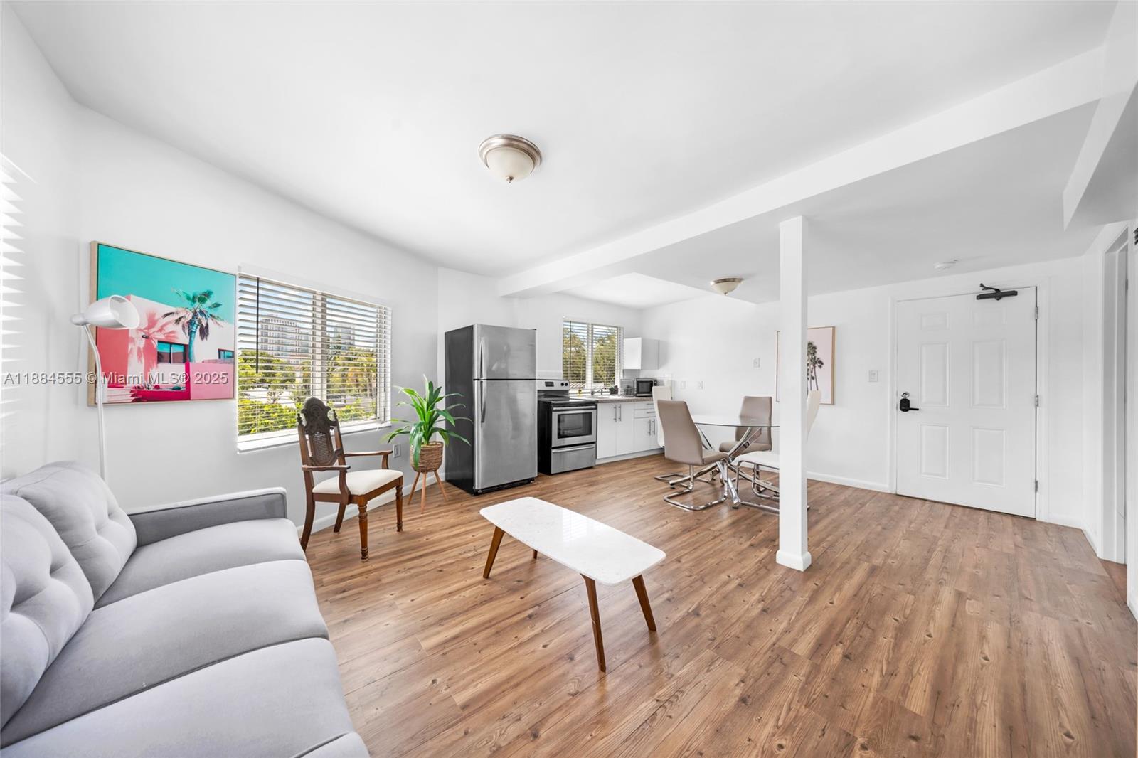   /   sq. ft. $ 2025-09-25 0 Photo