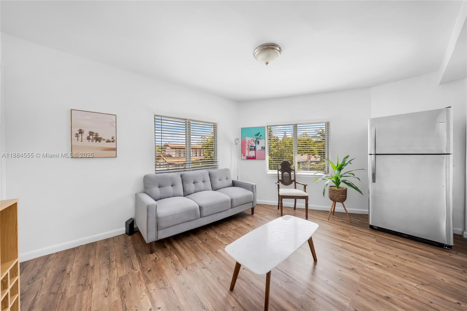   /   sq. ft. $ 2025-09-25 0 Photo