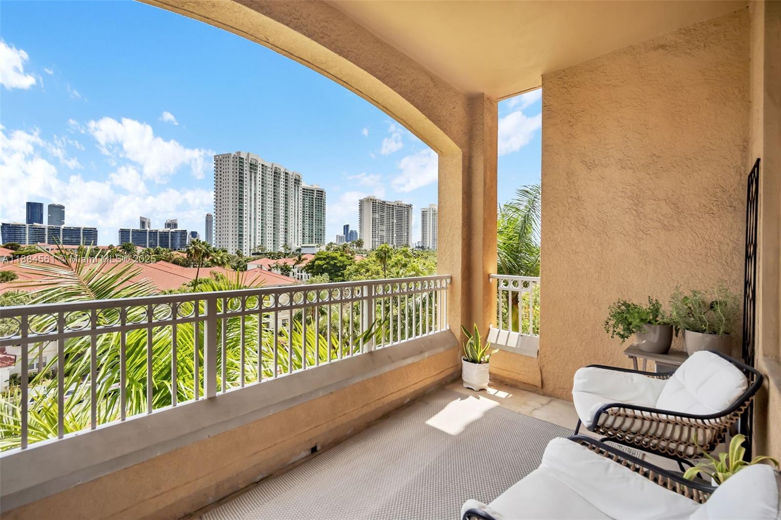 Photo of 3001 185th St  #523, Aventura, Florida, 33180 - 