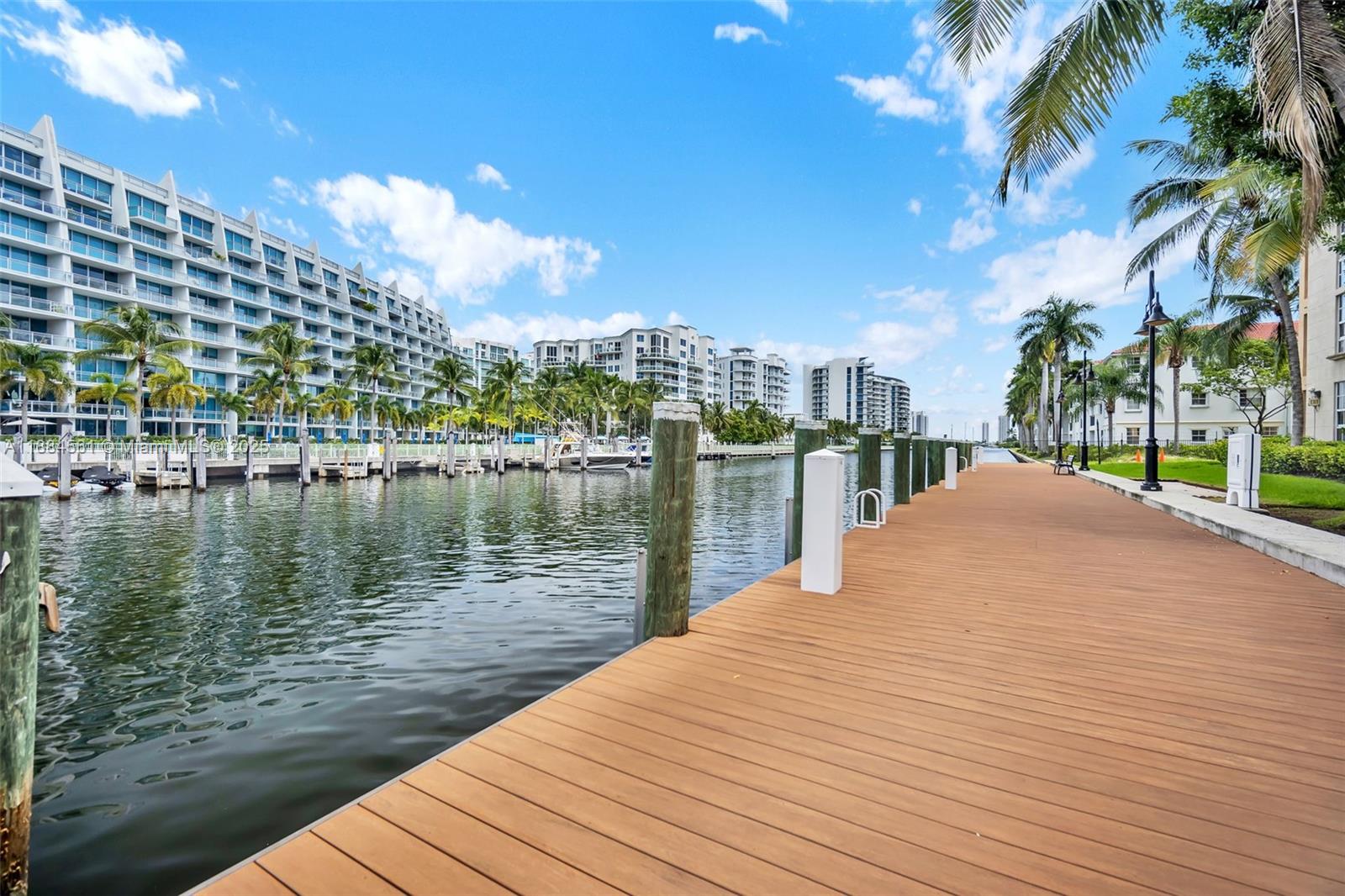Photo of 3001 185th St  #523, Aventura, Florida, 33180 - 