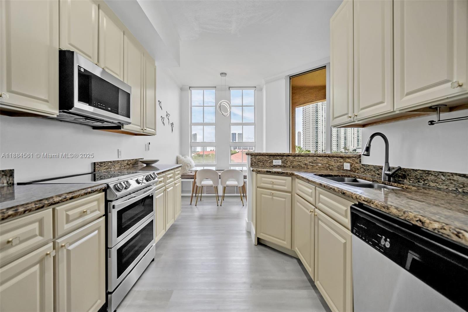 Photo of 3001 185th St  #523, Aventura, Florida, 33180 - 